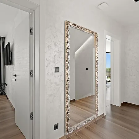 In Nova Vas With Sauna Nyaraló Poreč